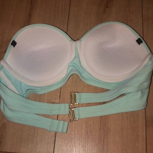 Never worn triangle bikini - Picture 3 of 3